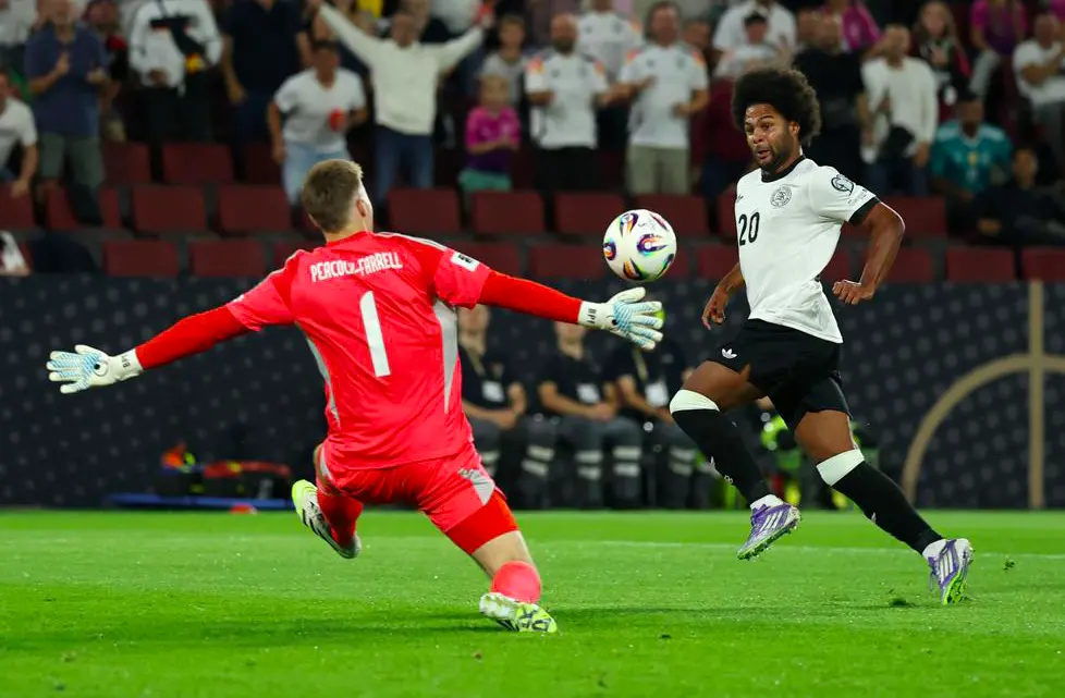 首胜摆脱垫, 德国, 浦续约的加 首胜摆脱垫, 德国, 浦续约的加