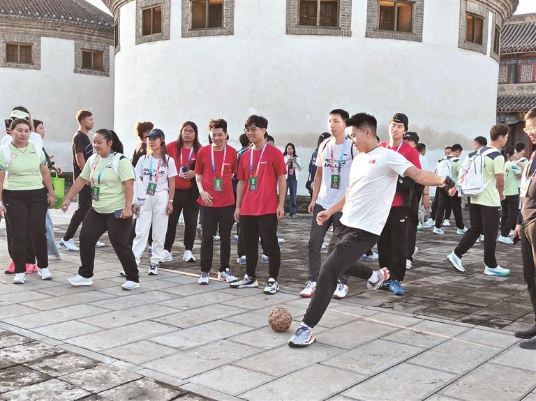 看来蹴鞠和, 李建敏
