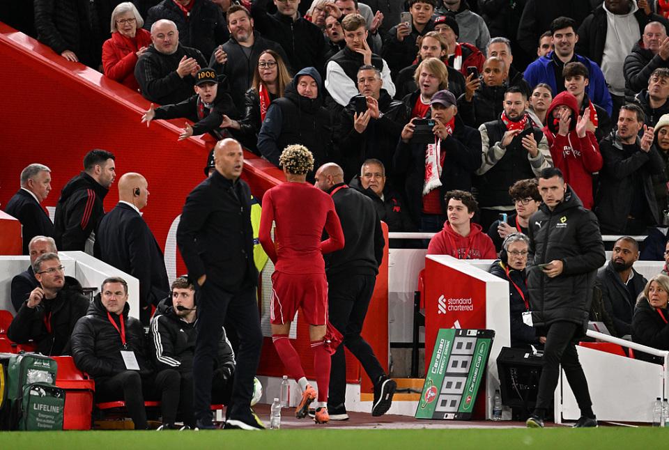 停赛, ue, 埃基蒂克在 停赛, ue, 埃基蒂克在